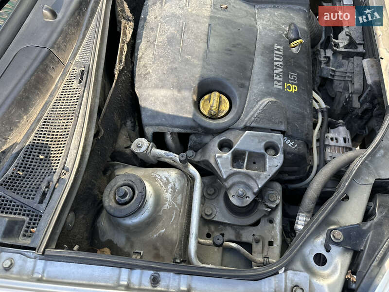 Мінівен Renault Kangoo 2004 в Чернівцях