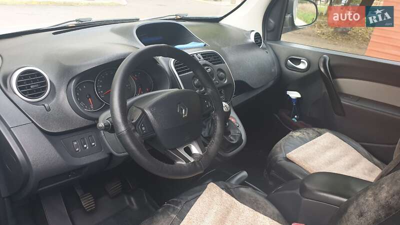 Минивэн Renault Kangoo 2014 в Ровно