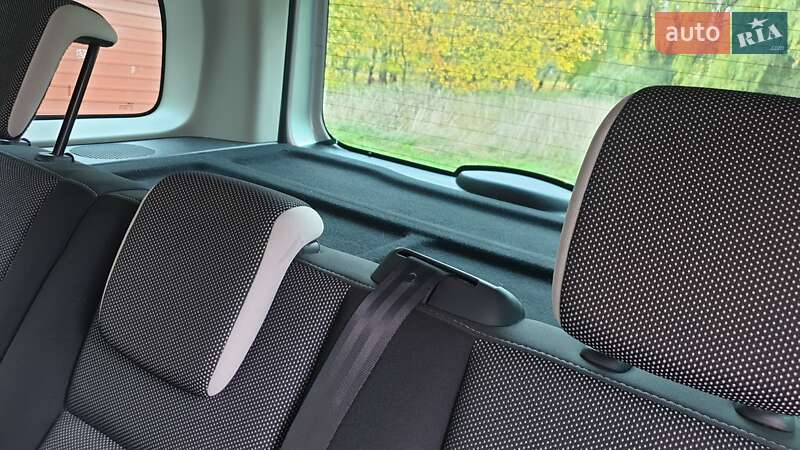 Минивэн Renault Kangoo 2014 в Ровно