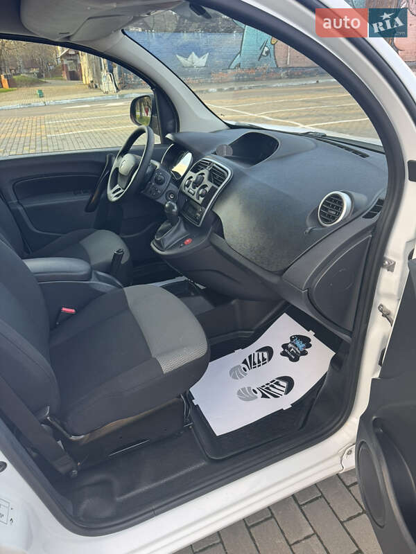 Грузовой фургон Renault Kangoo 2018 в Луцке