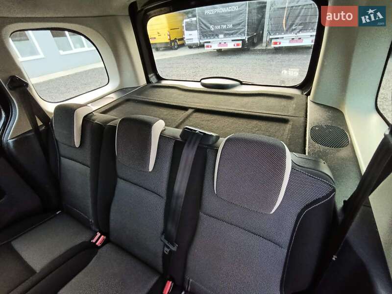 Вантажний фургон Renault Kangoo 2015 в Ковелі