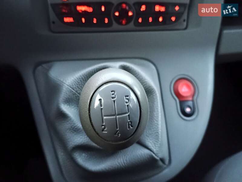 Минивэн Renault Kangoo 2010 в Виннице