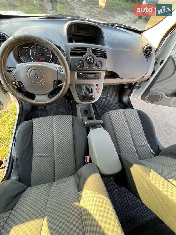 Мінівен Renault Kangoo 2010 в Обухові