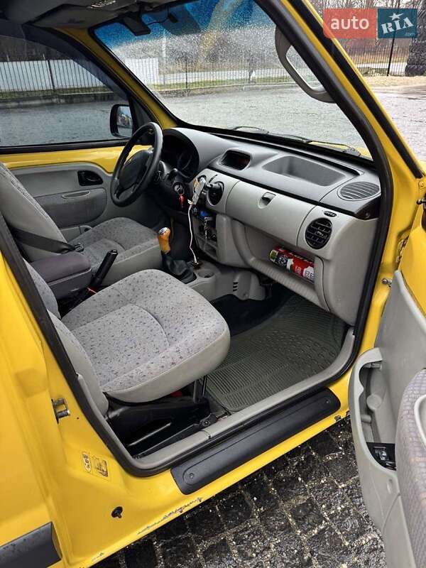 Грузовой фургон Renault Kangoo 2003 в Кременце