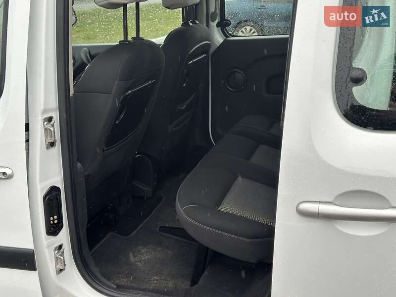 Минивэн Renault Kangoo 2014 в Луцке