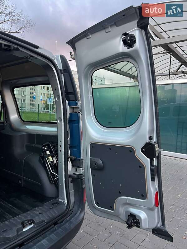 Мінівен Renault Kangoo 2017 в Києві