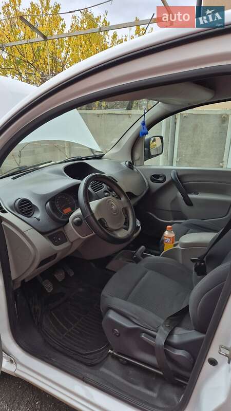 Мінівен Renault Kangoo 2010 в Чернігові