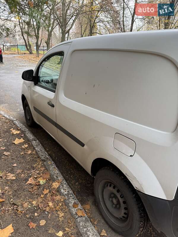 Грузовой фургон Renault Kangoo 2015 в Киеве