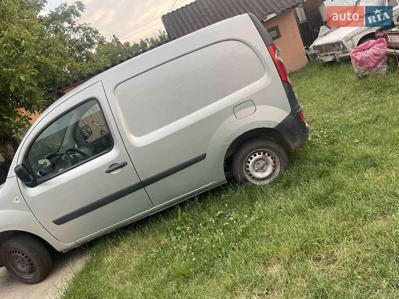 Інші вантажівки Renault Kangoo 2012 в Бояни