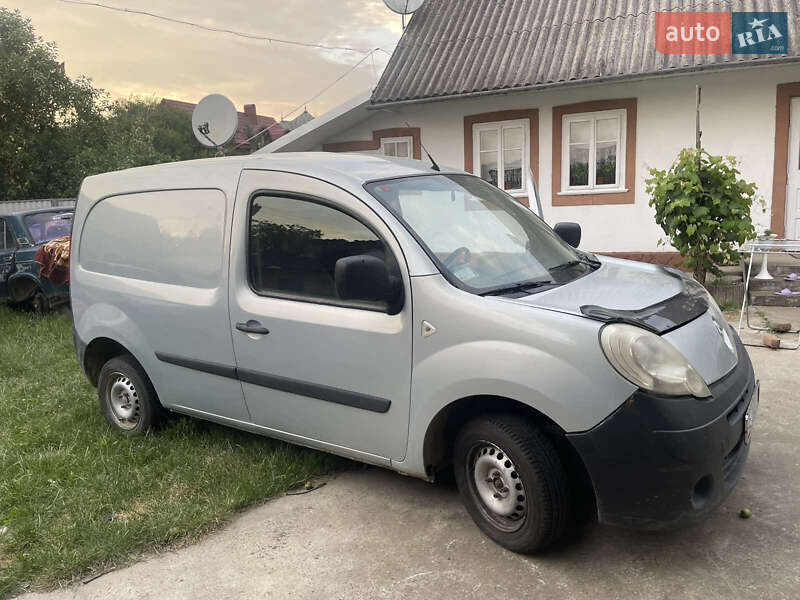 Інші вантажівки Renault Kangoo 2012 в Бояни