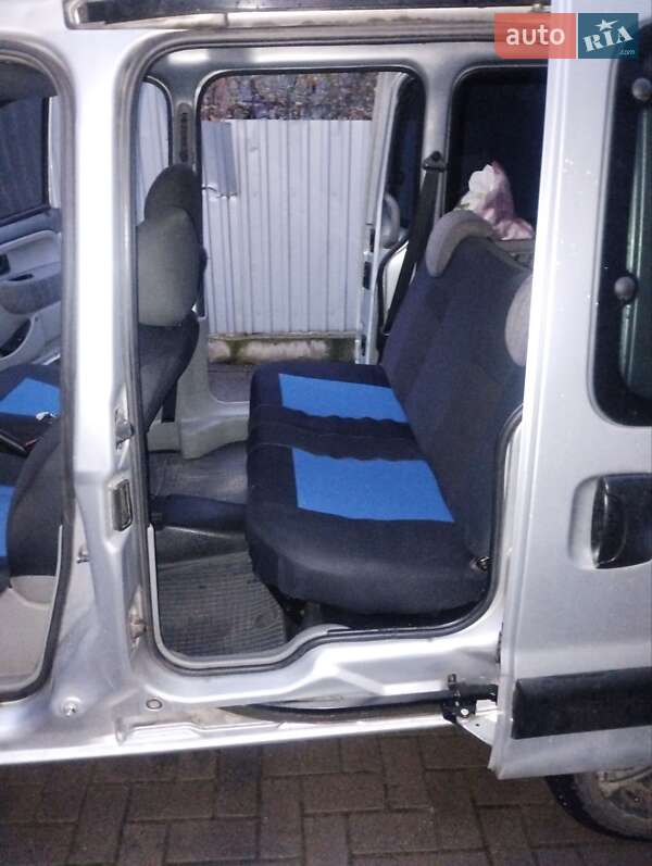 Минивэн Renault Kangoo 2004 в Виннице