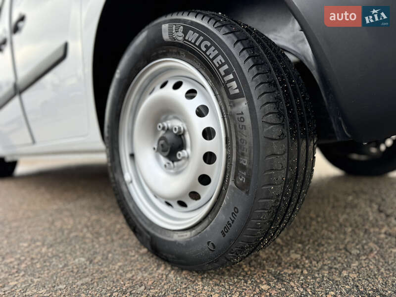 Вантажний фургон Renault Kangoo 2022 в Києві фото 32 Вантажний фургон Renault Kangoo 2022 в Києві