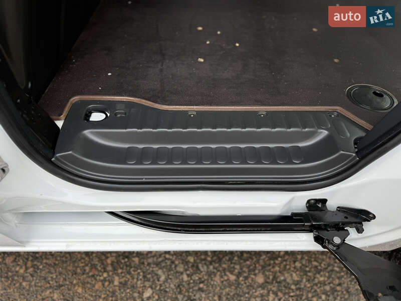 Вантажний фургон Renault Kangoo 2022 в Києві фото 36 Вантажний фургон Renault Kangoo 2022 в Києві