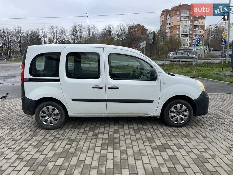 Грузопассажирский фургон Renault Kangoo 2013 в Полтаве