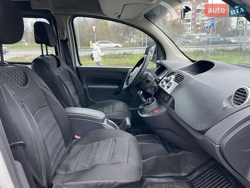 Грузопассажирский фургон Renault Kangoo 2013 в Полтаве