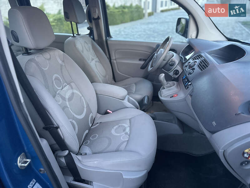 Мінівен Renault Kangoo 2010 в Рівному