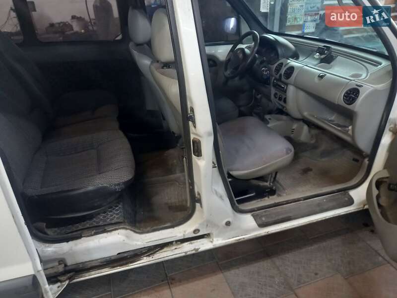 Мінівен Renault Kangoo 2001 в Ватутіному