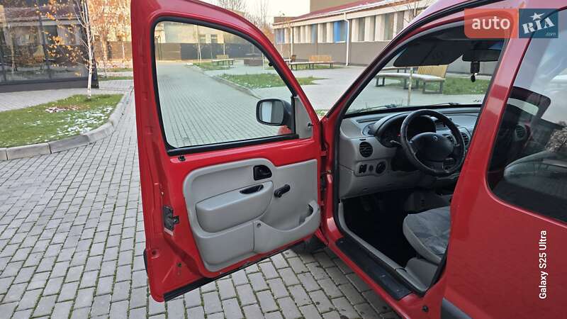 Минивэн Renault Kangoo 2003 в Луцке