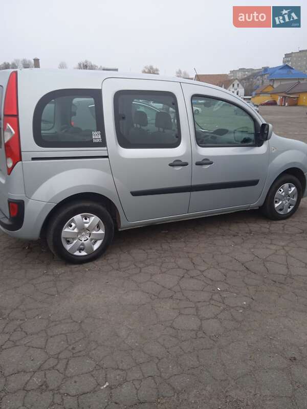 Минивэн Renault Kangoo 2010 в Ровно
