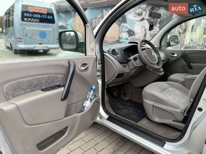 Мінівен Renault Kangoo 2009 в Луцьку