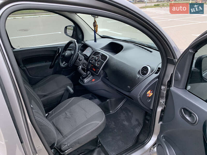 Минивэн Renault Kangoo 2013 в Сумах