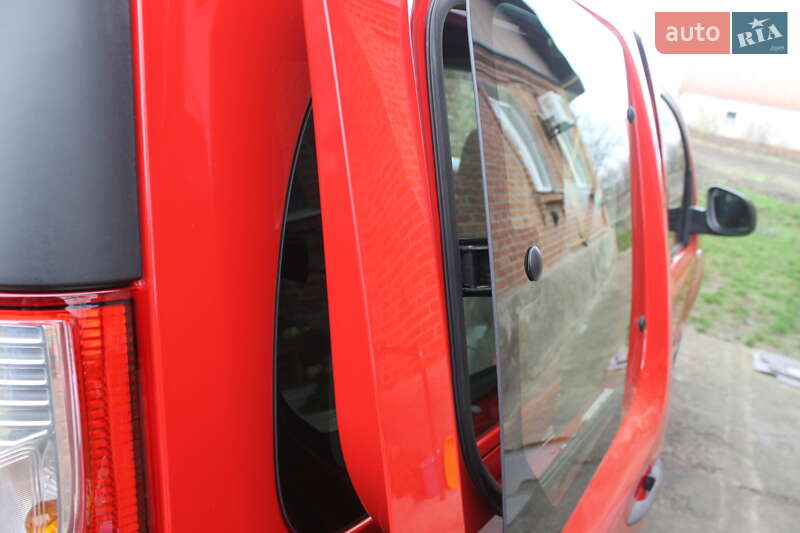 Мінівен Renault Kangoo 2013 в Первомайську