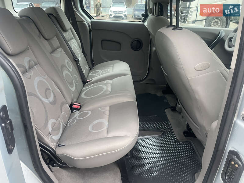 Мінівен Renault Kangoo 2009 в Луцьку