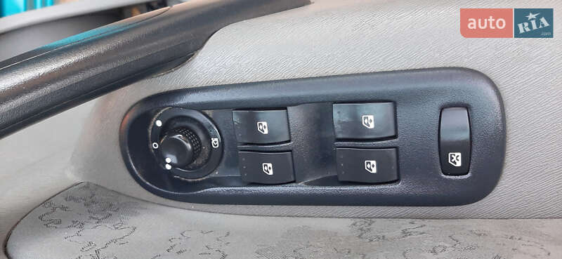 Мінівен Renault Kangoo 2009 в Чернігові