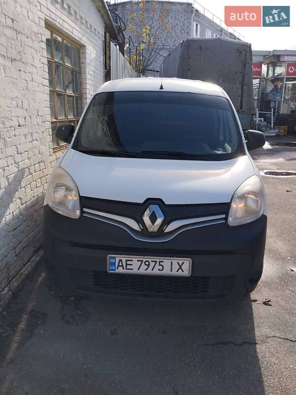 Грузовой фургон Renault Kangoo 2015 в Полтаве