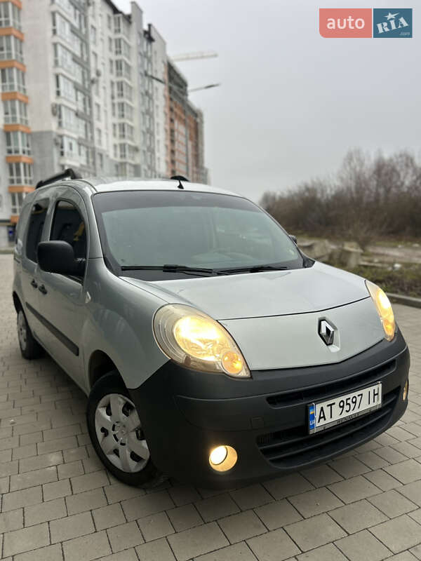 Минивэн Renault Kangoo 2009 в Ивано-Франковске