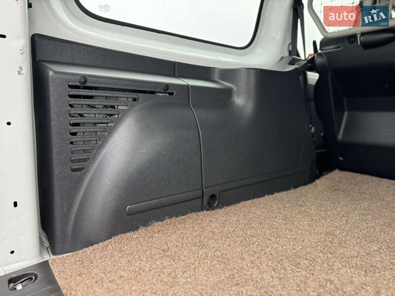 Минивэн Renault Kangoo 2018 в Киеве фото 37 Минивэн Renault Kangoo 2018 в Киеве