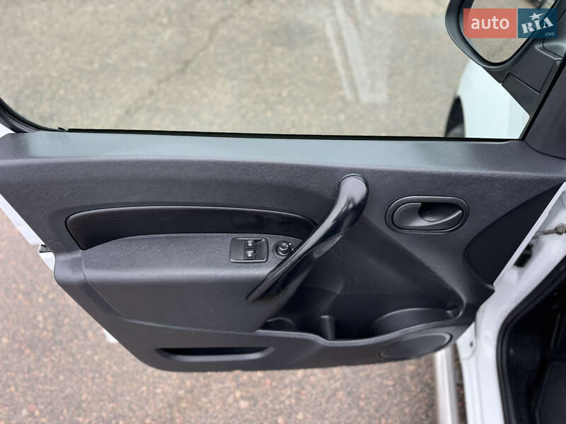 Вантажопасажирський фургон Renault Kangoo 2022 в Києві