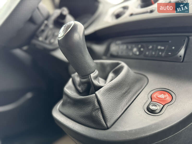 Минивэн Renault Kangoo 2012 в Киеве