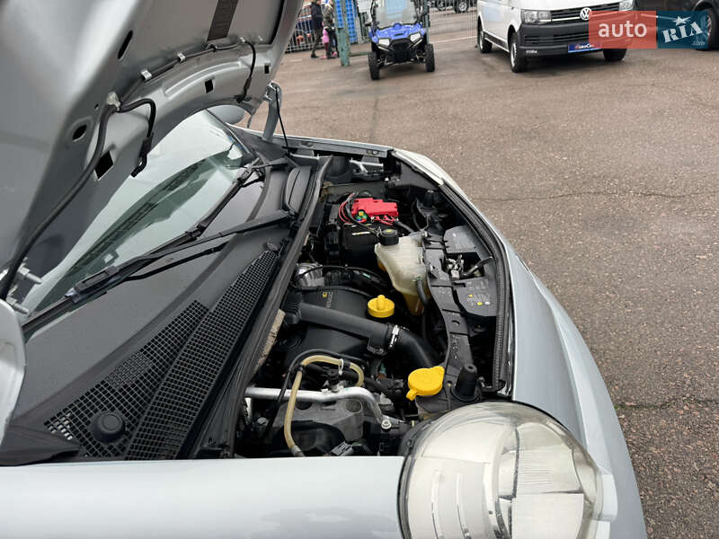 Минивэн Renault Kangoo 2012 в Киеве