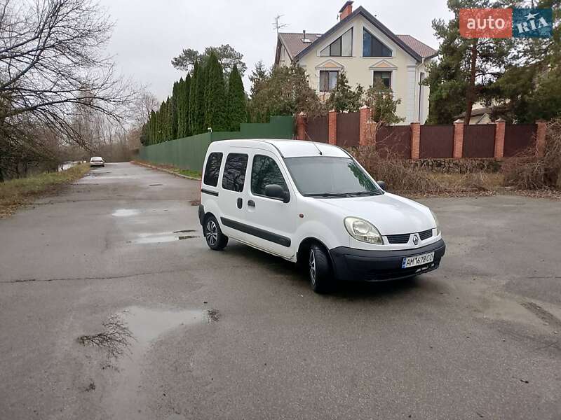 Мінівен Renault Kangoo 2004 в Києві фото 5 Мінівен Renault Kangoo 2004 в Києві