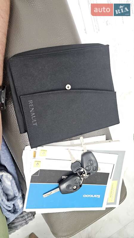 Мінівен Renault Kangoo 2009 в Івано-Франківську