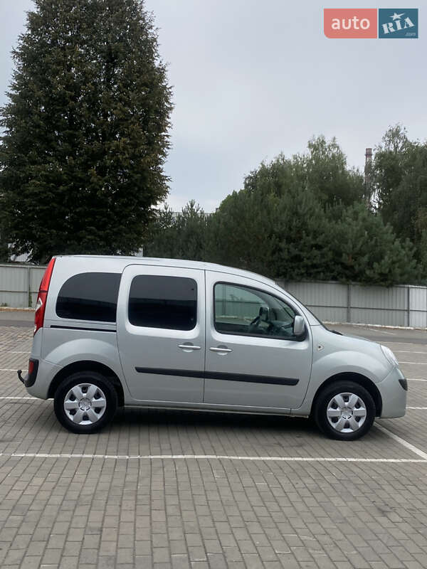 Минивэн Renault Kangoo 2010 в Киверцах