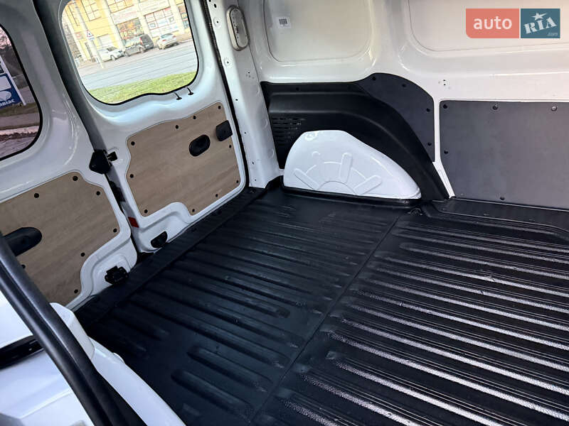 Грузовой фургон Renault Kangoo 2018 в Днепре фото 45 Грузовой фургон Renault Kangoo 2018 в Днепре