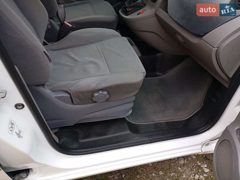 Минивэн Renault Kangoo 2010 в Каменец-Подольском фото 11 Минивэн Renault Kangoo 2010 в Каменец-Подольском