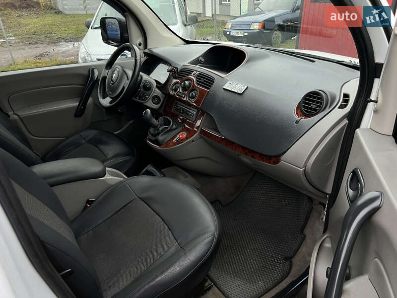Грузовой фургон Renault Kangoo 2011 в Шептицькому