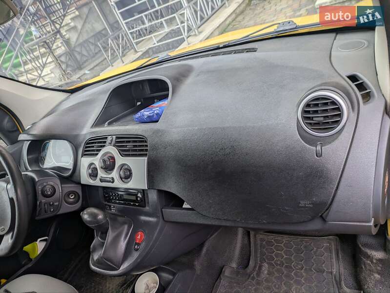 Мінівен Renault Kangoo 2013 в Івано-Франківську