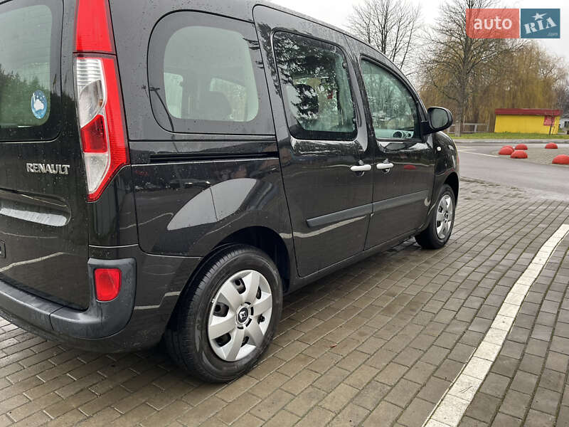 Минивэн Renault Kangoo 2015 в Луцке