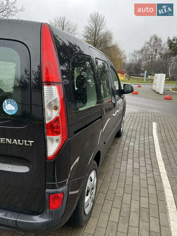 Минивэн Renault Kangoo 2015 в Луцке