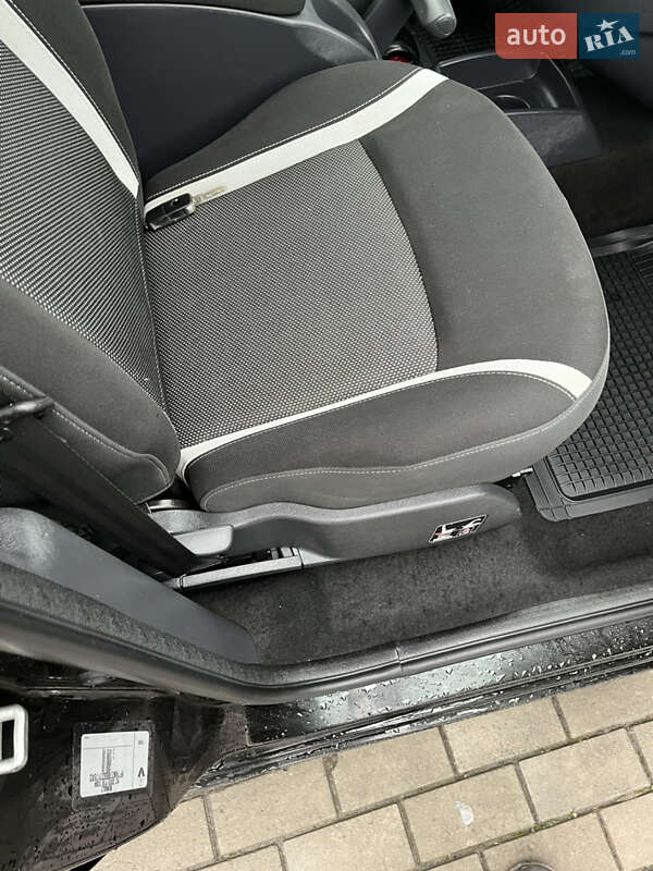 Минивэн Renault Kangoo 2015 в Луцке