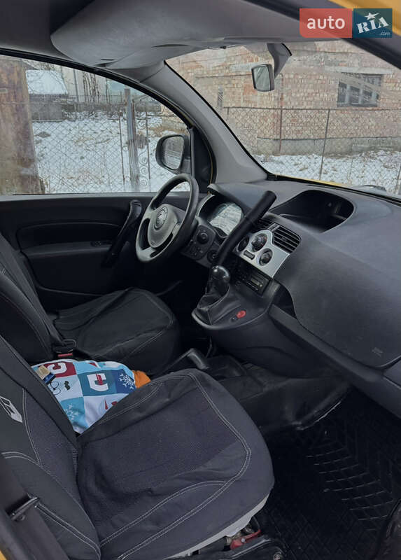 Вантажний фургон Renault Kangoo 2013 в Коломиї