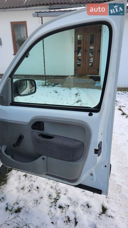 Минивэн Renault Kangoo 2004 в Болехове