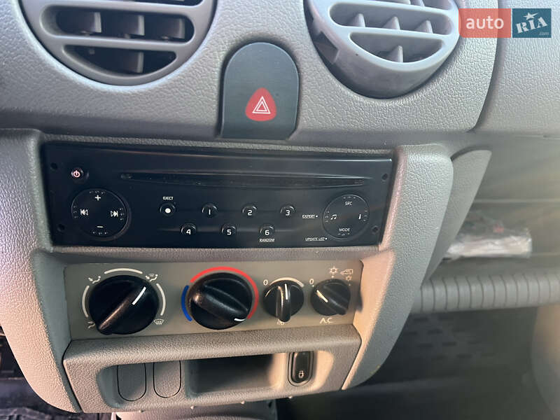 Вантажний фургон Renault Kangoo 2006 в Чернігові