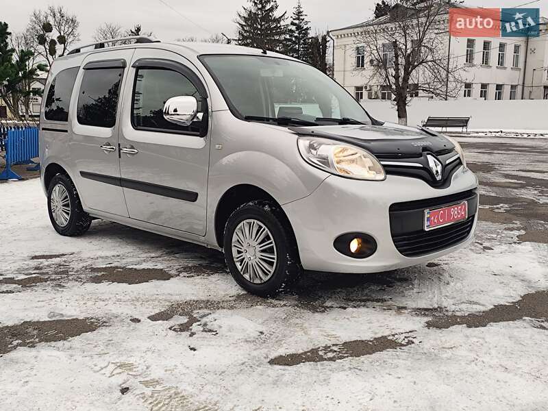 Минивэн Renault Kangoo 2015 в Новоархангельске