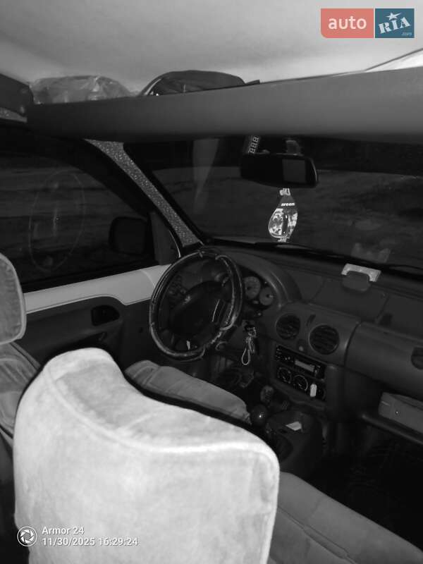 Минивэн Renault Kangoo 2003 в Ананьеве