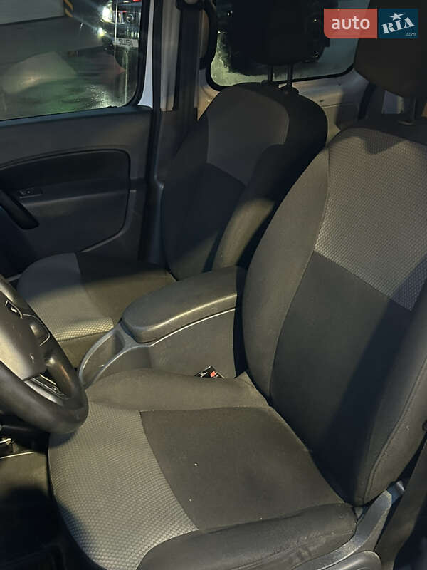 Грузовой фургон Renault Kangoo 2017 в Харькове фото 13 Грузовой фургон Renault Kangoo 2017 в Харькове